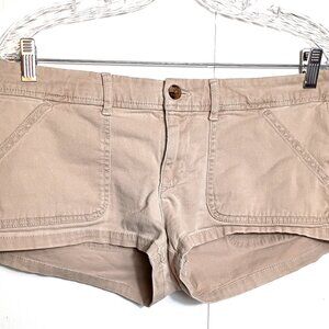 VTG Hollister Y2K Low Rise Kahki Tan Juniors Shorts Sz 9 Stretch 2 in Inseam